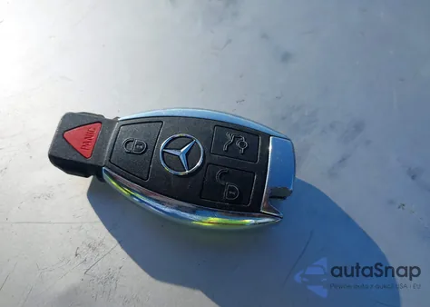 2017 Mercedes-Benz Amg C 63 S z USA, uszkodzony, nr VIN WDDWK8HB2HF517369